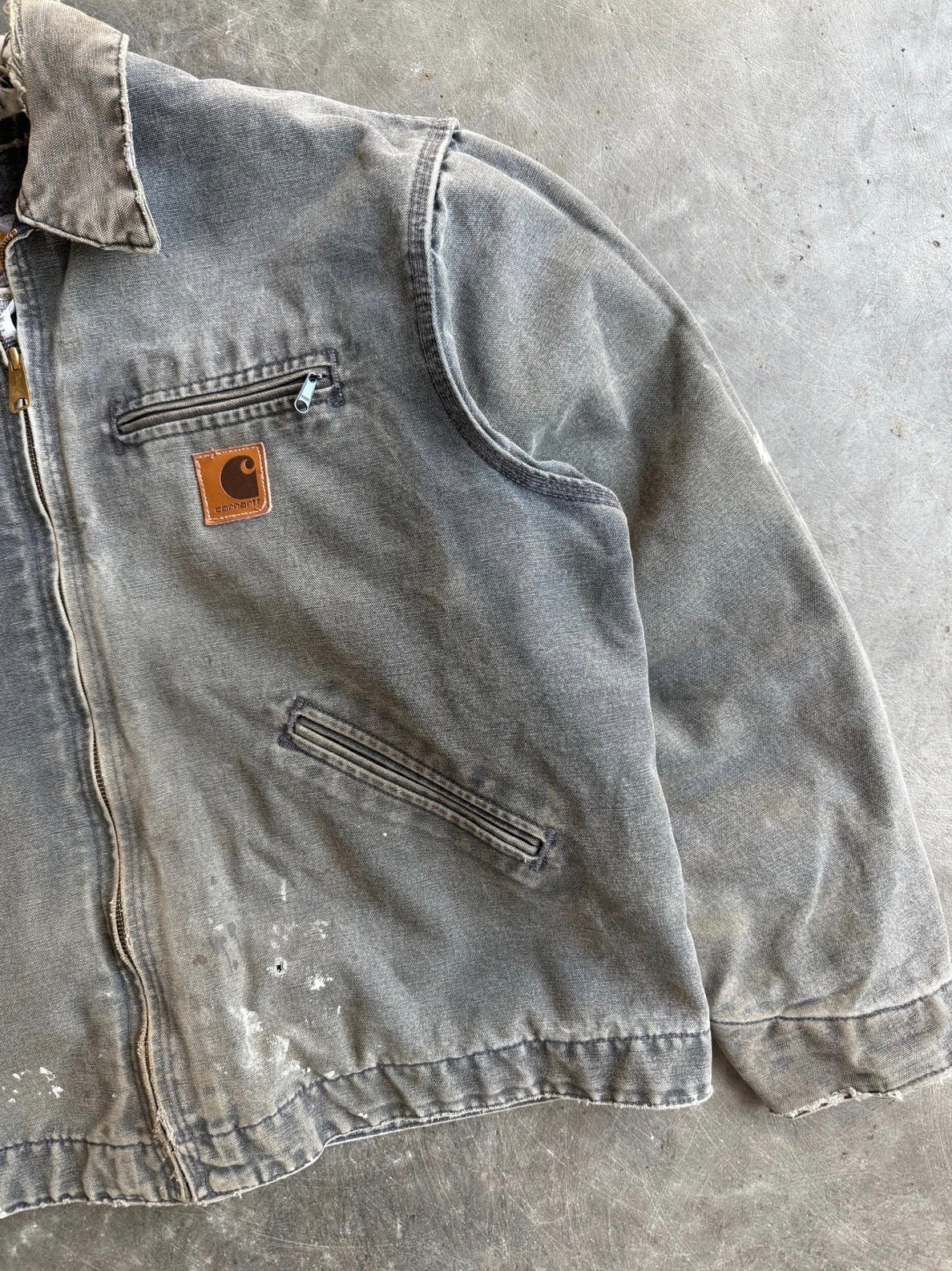 Vintage Faded Grey Flannel Lined Detroit Carhartt Jacket™